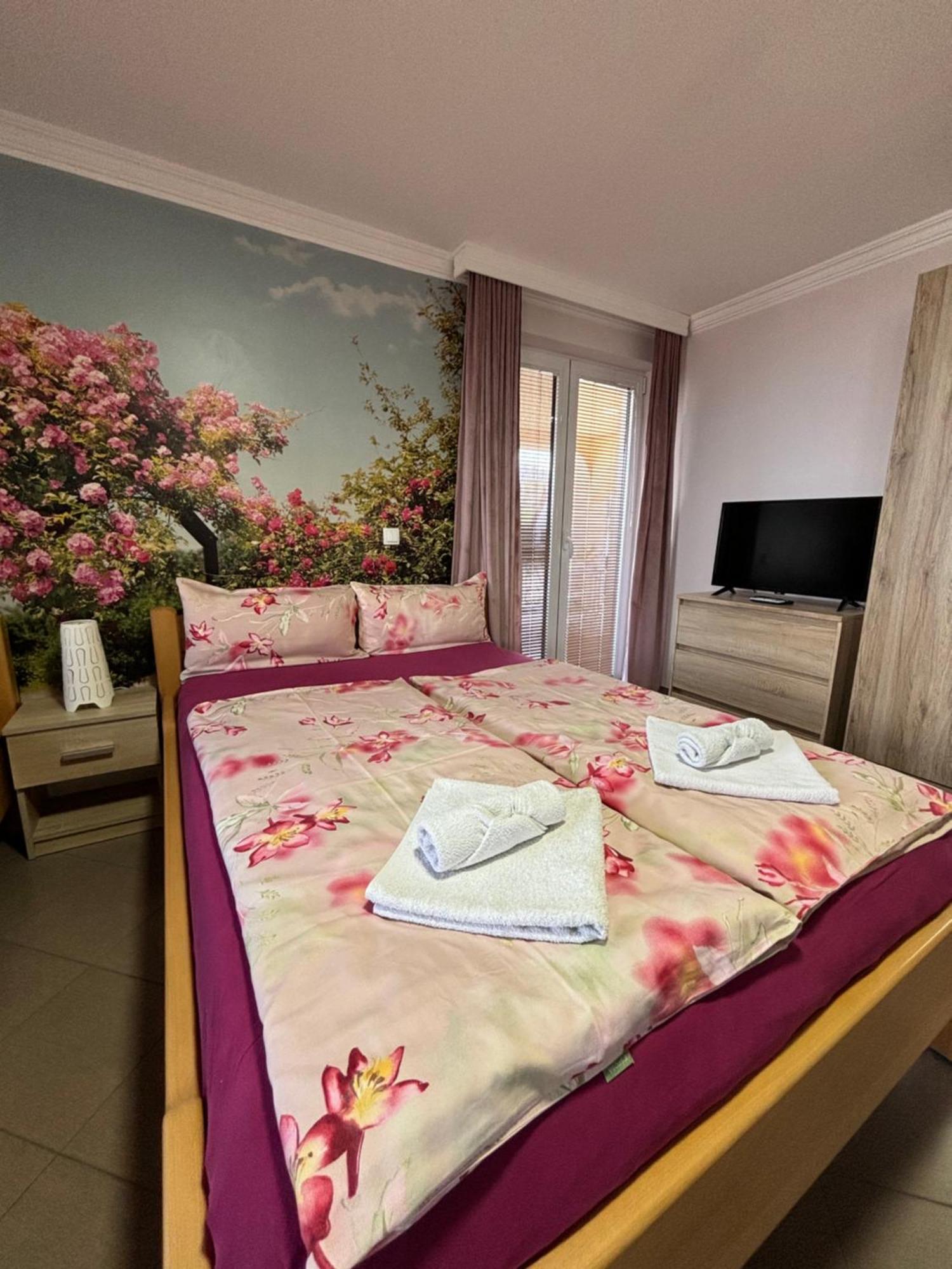 Apartmani "Marija" Galambóc Kültér fotó