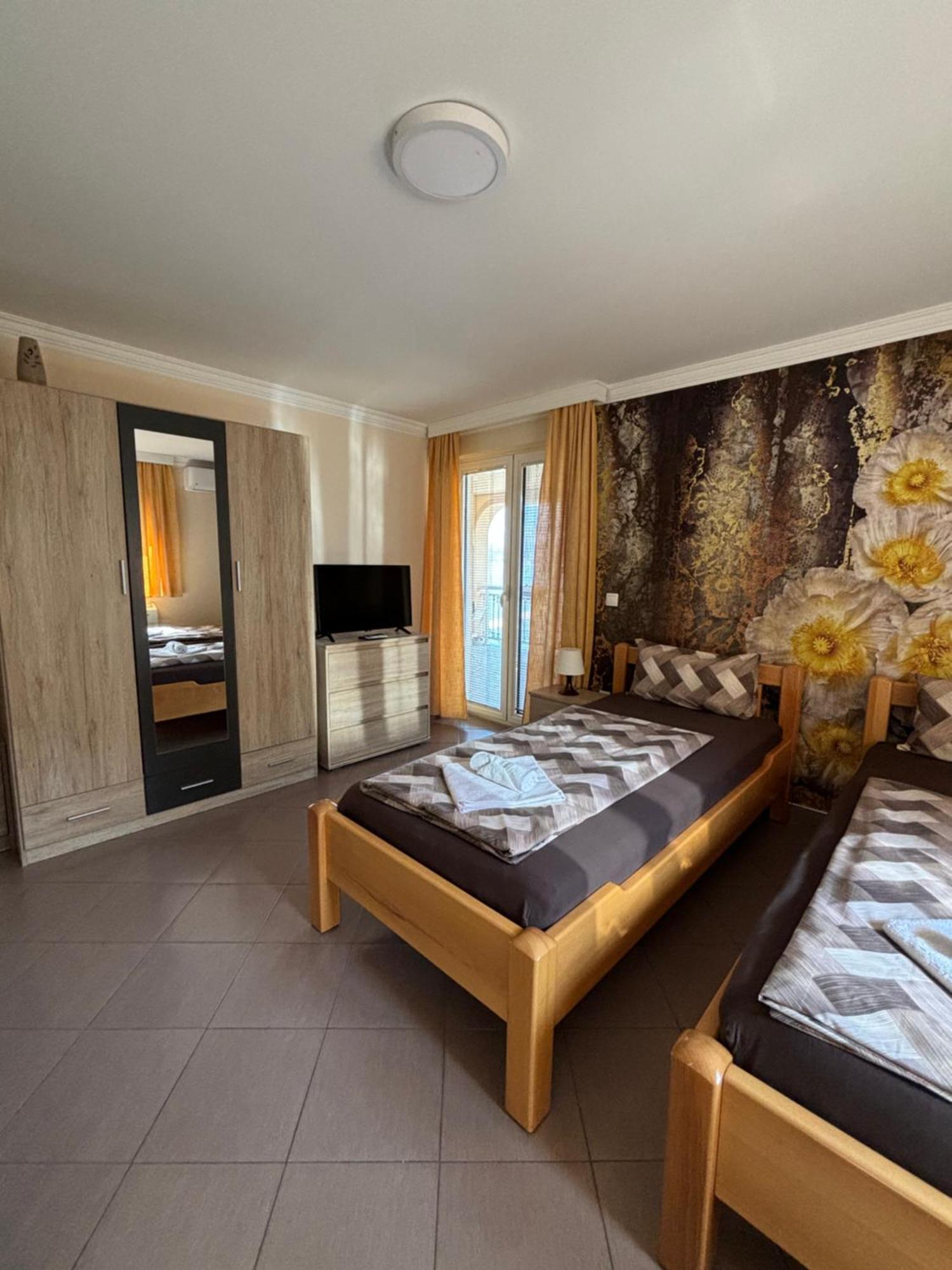 Apartmani "Marija" Galambóc Kültér fotó