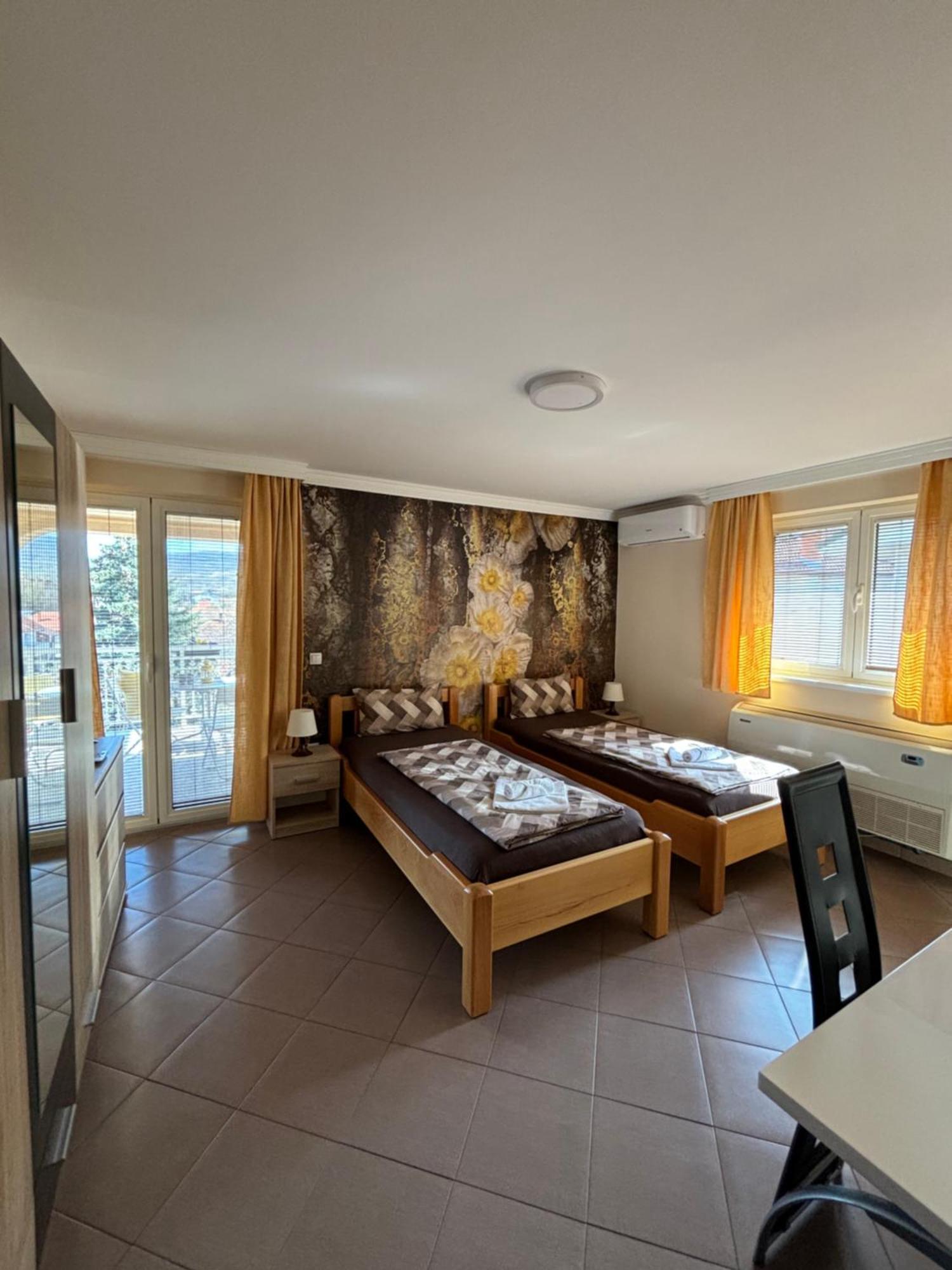 Apartmani "Marija" Galambóc Kültér fotó