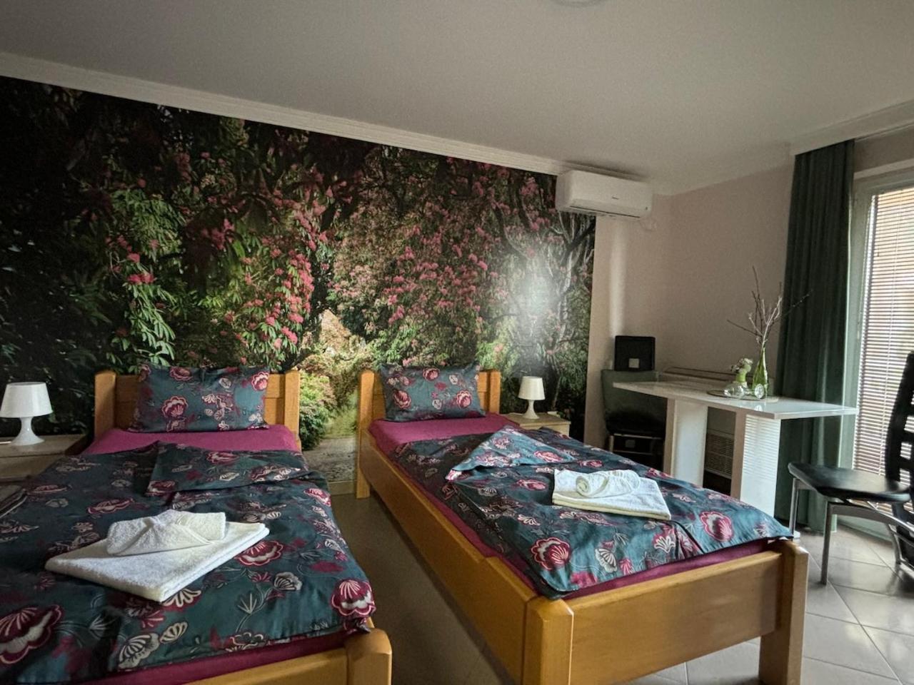 Apartmani "Marija" Galambóc Kültér fotó